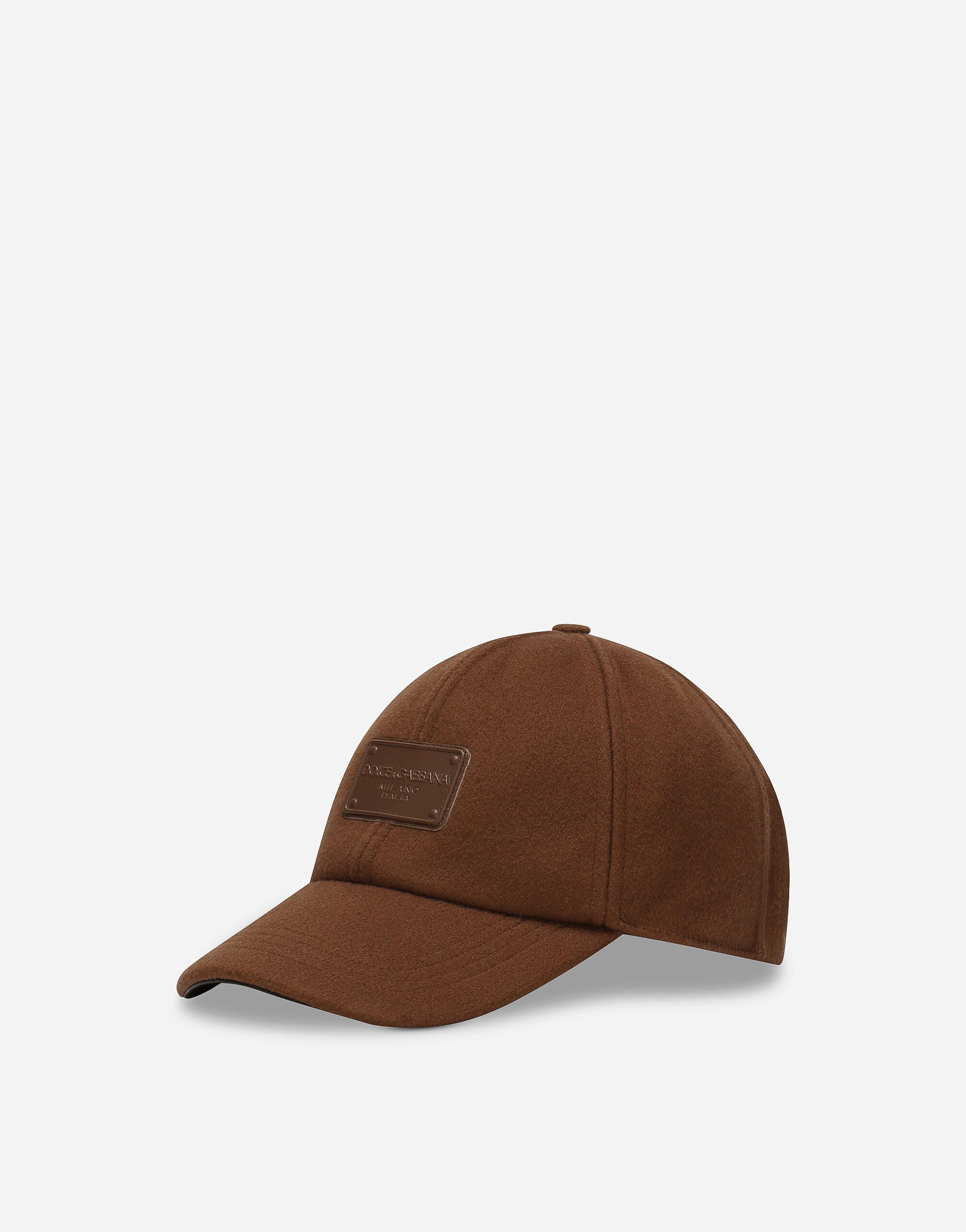 ${brand} Baseball cap with branded tag ${colorDescription} ${masterID}