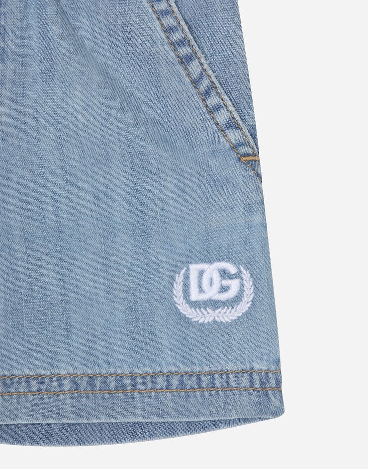 Dolce & Gabbana Denim shorts with DG logo Denim L13Q46LDC51