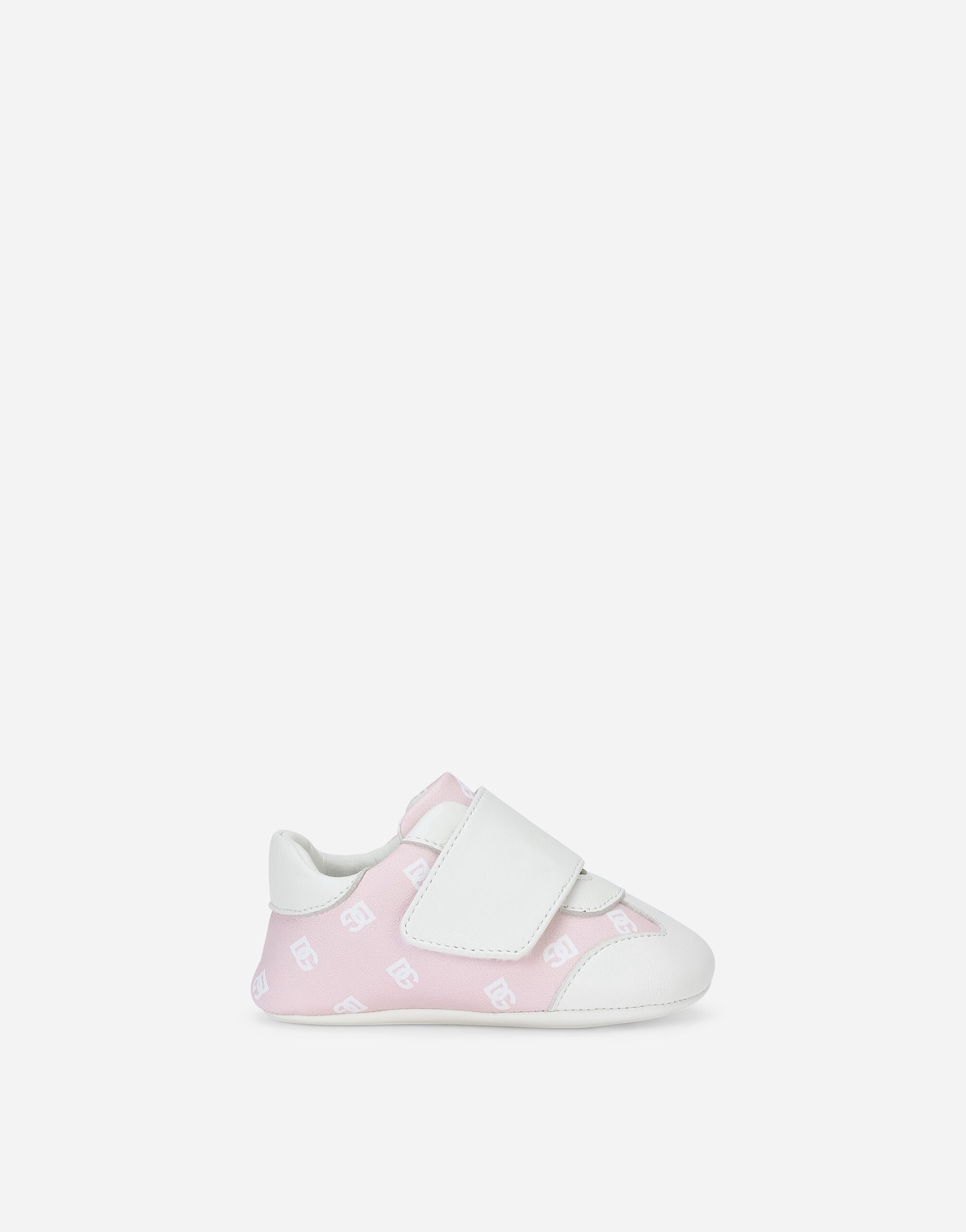 ${brand} Nappa leather newborn sneakers with DG-logo print ${colorDescription} ${masterID}