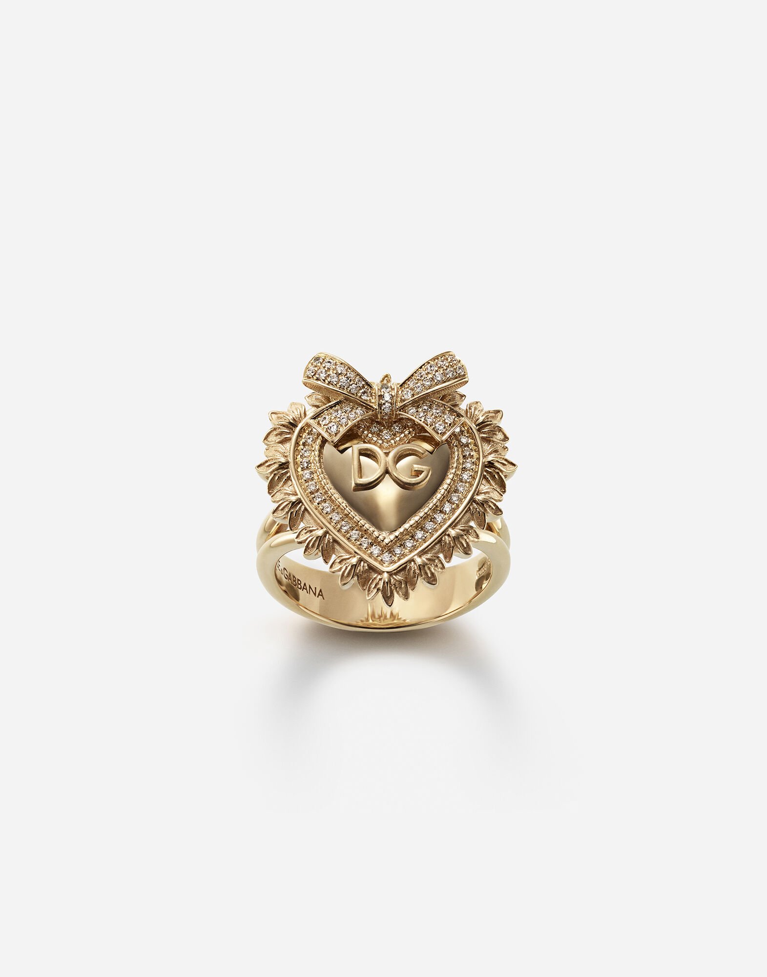 ${brand} Devotion ring in yellow gold with diamonds ${colorDescription} ${masterID}