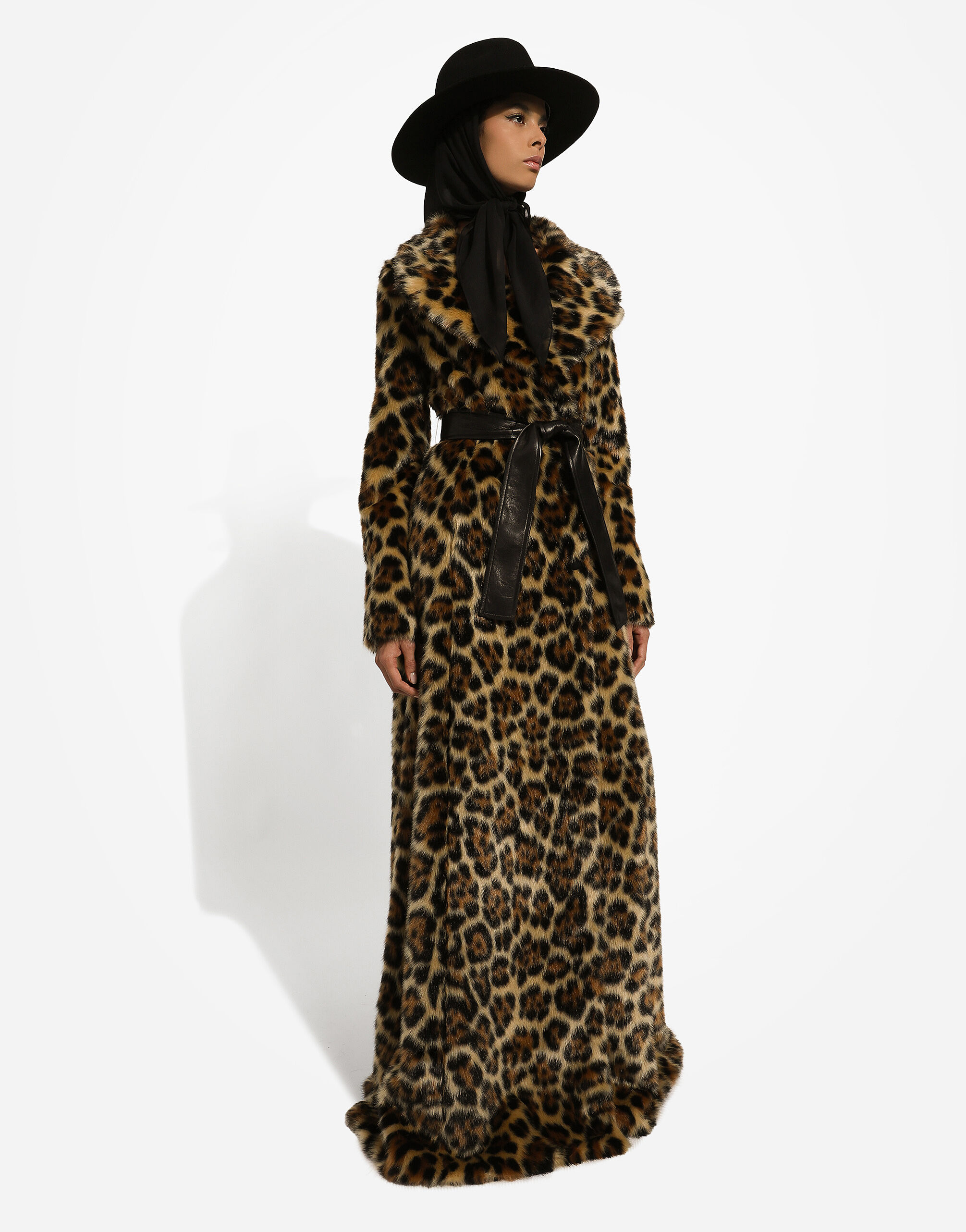 Long leopard-print faux fur coat