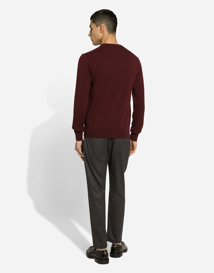 Dolce & Gabbana Cashmere round-neck sweater with DG embroidery Bordeaux GXX02ZJAWXS