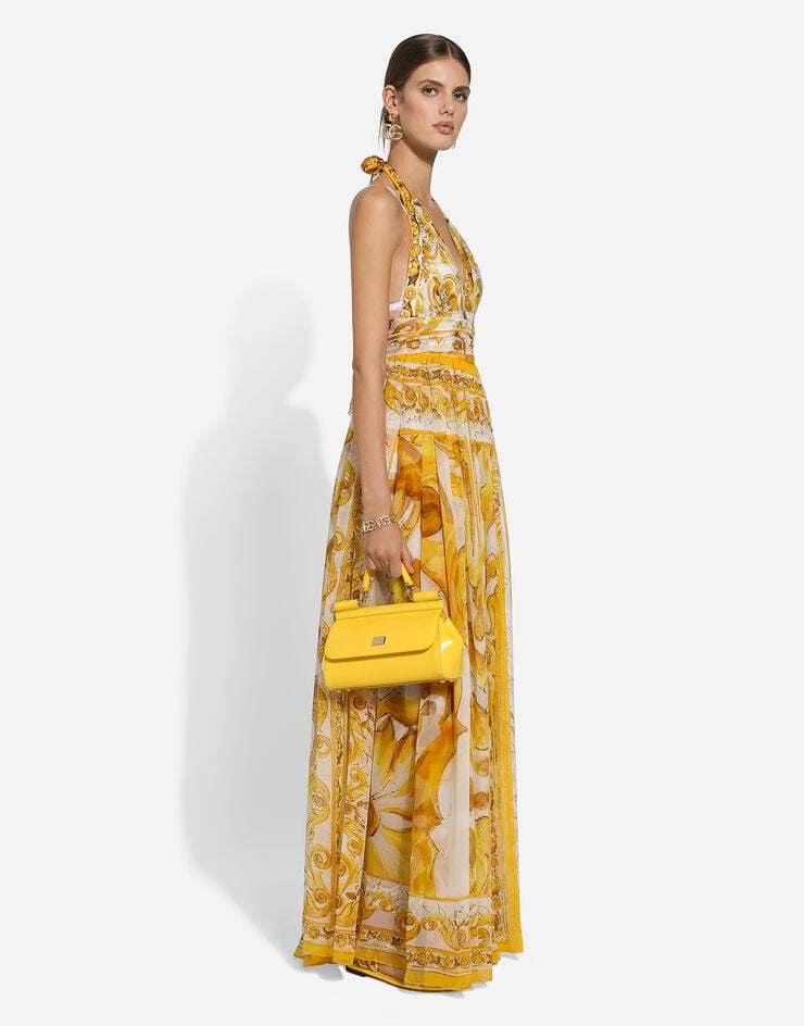 Dolce & Gabbana Ärmelloses langes Kleid aus Seidenchiffon Majolika-Print Drucken F6ALPTHI1BX