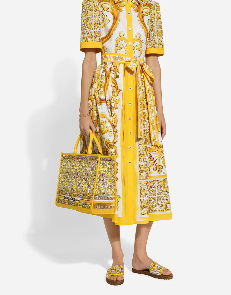Dolce & Gabbana Vestido camisero midi con cinturón en popelina de algodón con estampado Maiolica Imprima F6JFNTFI5JK