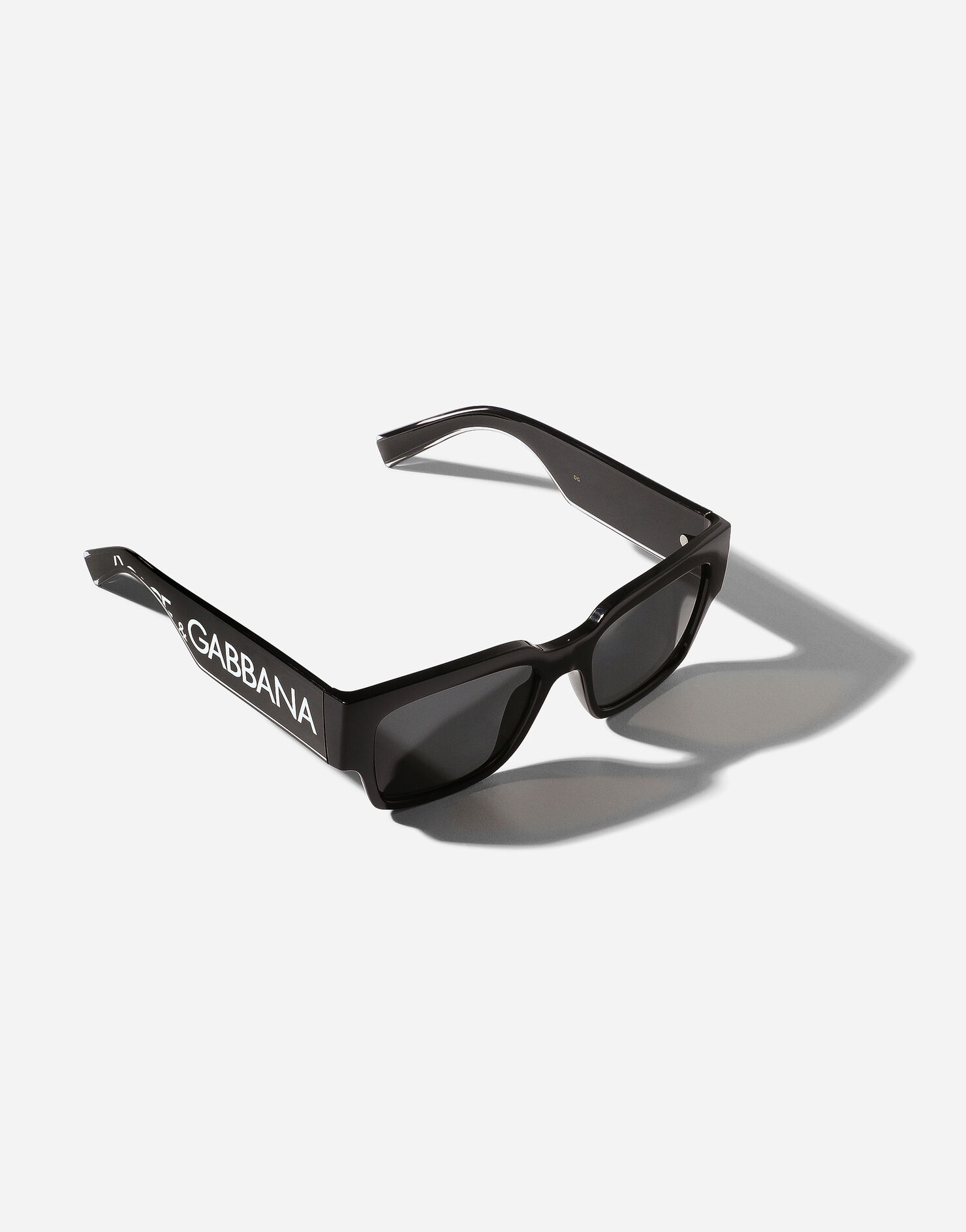 DG Elastic Sunglasses in Black for | Dolce&Gabbana® US