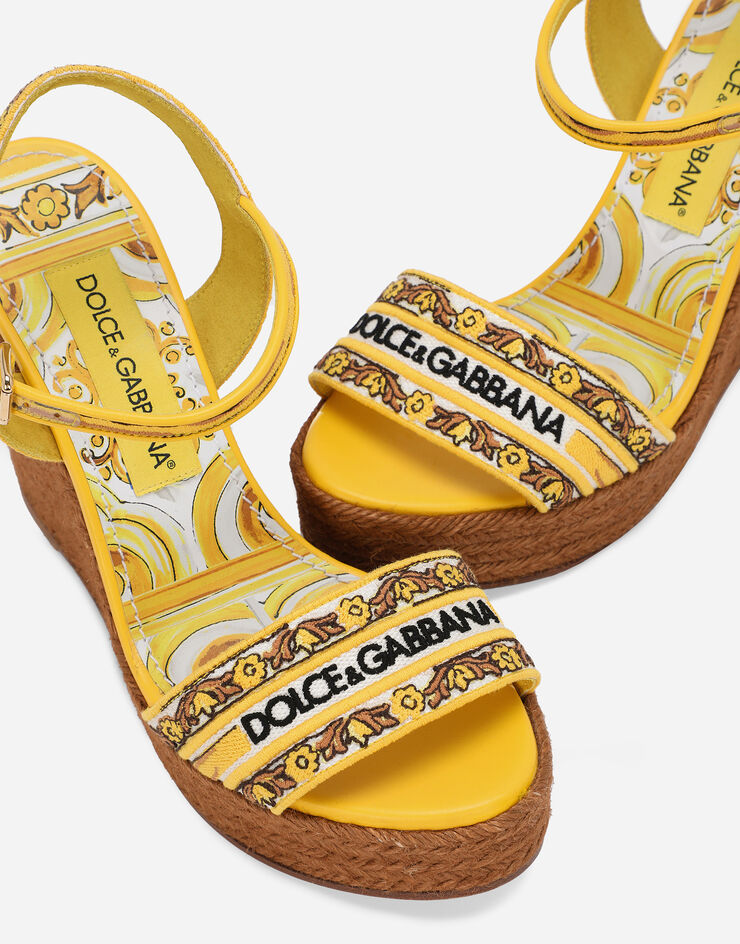 Dolce & Gabbana Cuña con motivo Maiolica bordado en hilo Imprima CZ0318AV804