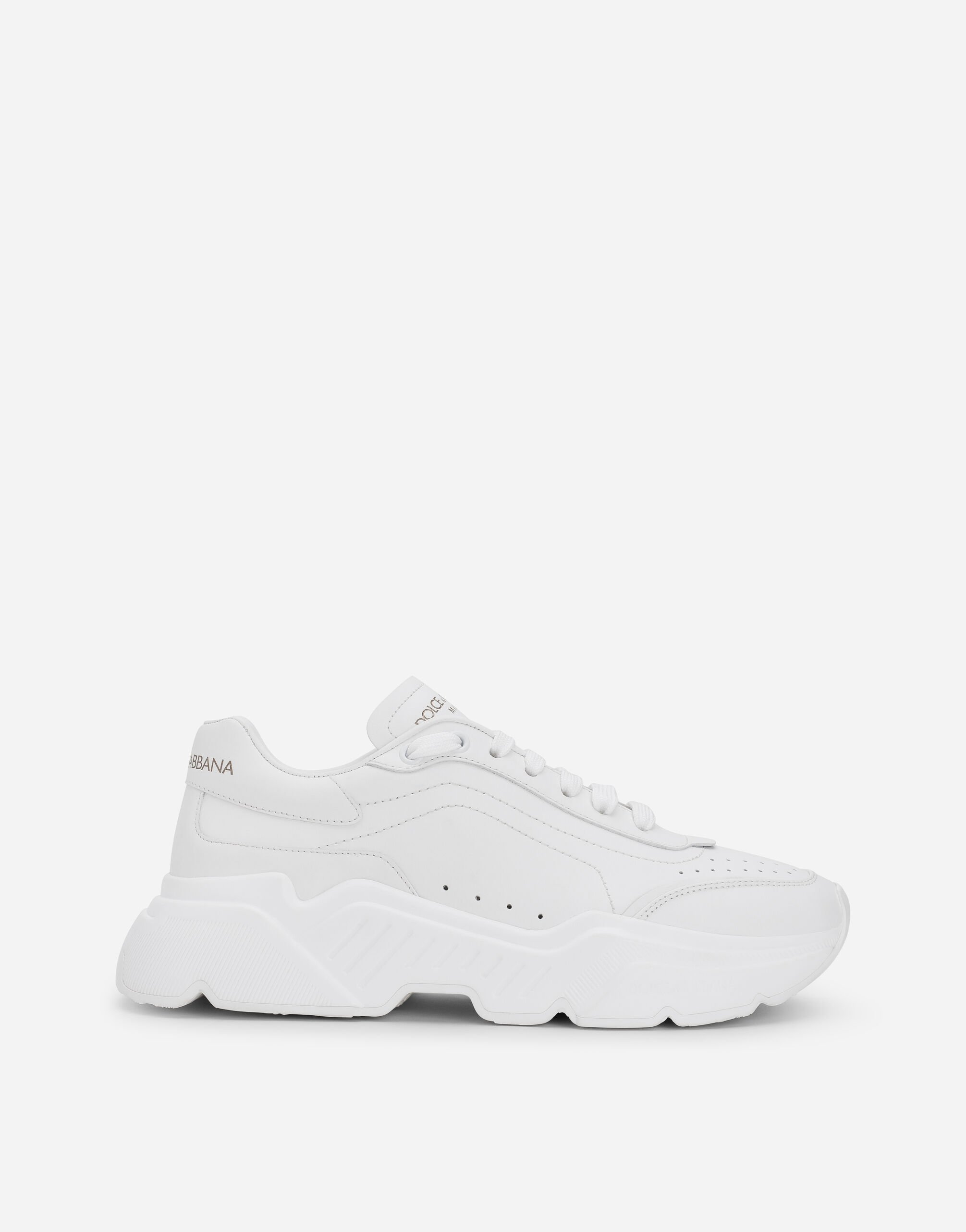 ${brand} Sneakers Daymaster en cuir de veau nappa ${colorDescription} ${masterID}