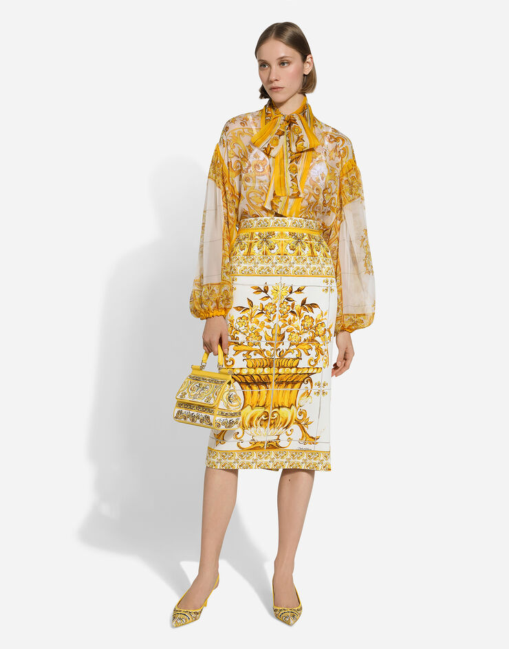 Dolce & Gabbana Bluse mit Schleife aus Chiffon Majolika-Print Drucken F5P73THI1L9