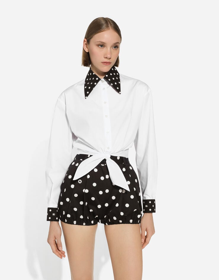 Dolce & Gabbana قميص قصير من قطن بوبلين بتفصيل عقدة وطبعة منقطة أبيض F5P61TGDCMO