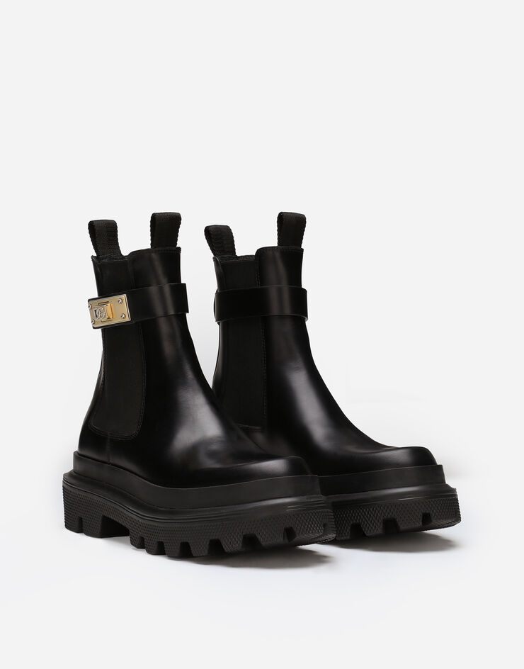 Dolce & Gabbana حذاء بوت برقبة للكاحل ومصنوع من جلد عجل أسود CT1002AB640