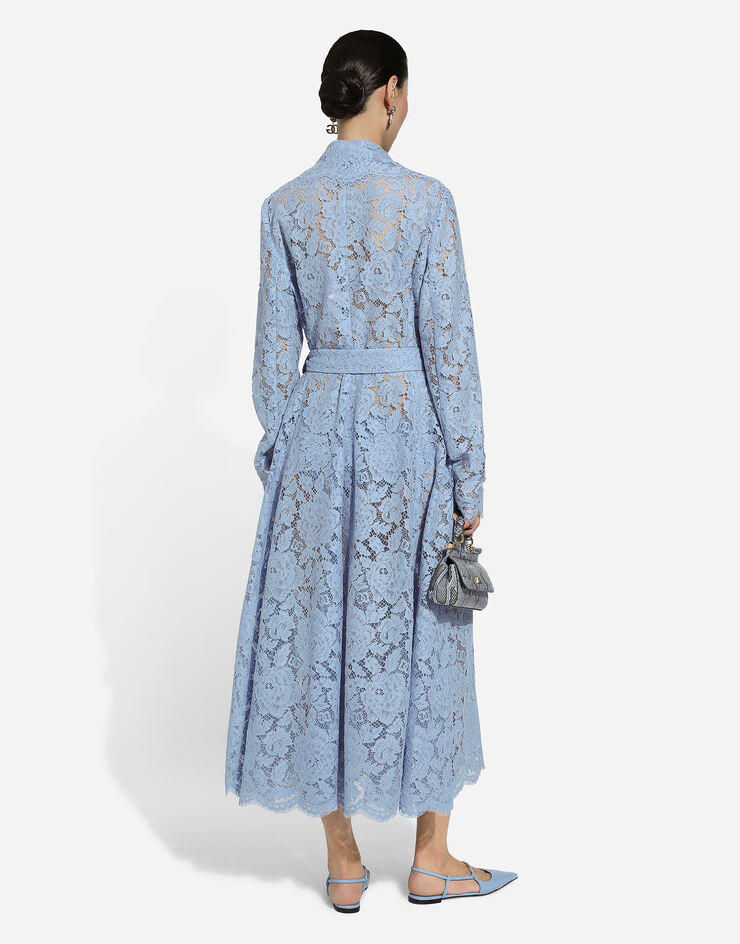 Dolce & Gabbana Trenchcoat aus floraler Kordelspitze mit DG-Logo Azurblau F0W0KTHLM7L