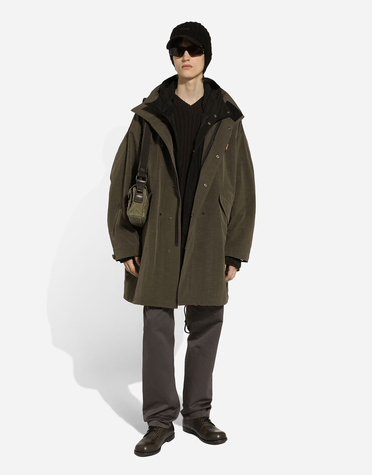 Dolce & Gabbana Parka sin forro con capucha de tejido técnico Verde G046KTFUS1W