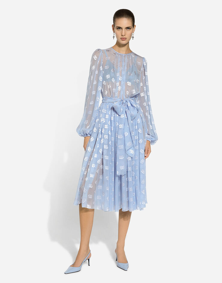 Dolce & Gabbana Robe mi-longue en soie jacquard dévorée à logo DG Bleu Ciel F6AOJTFJTBR