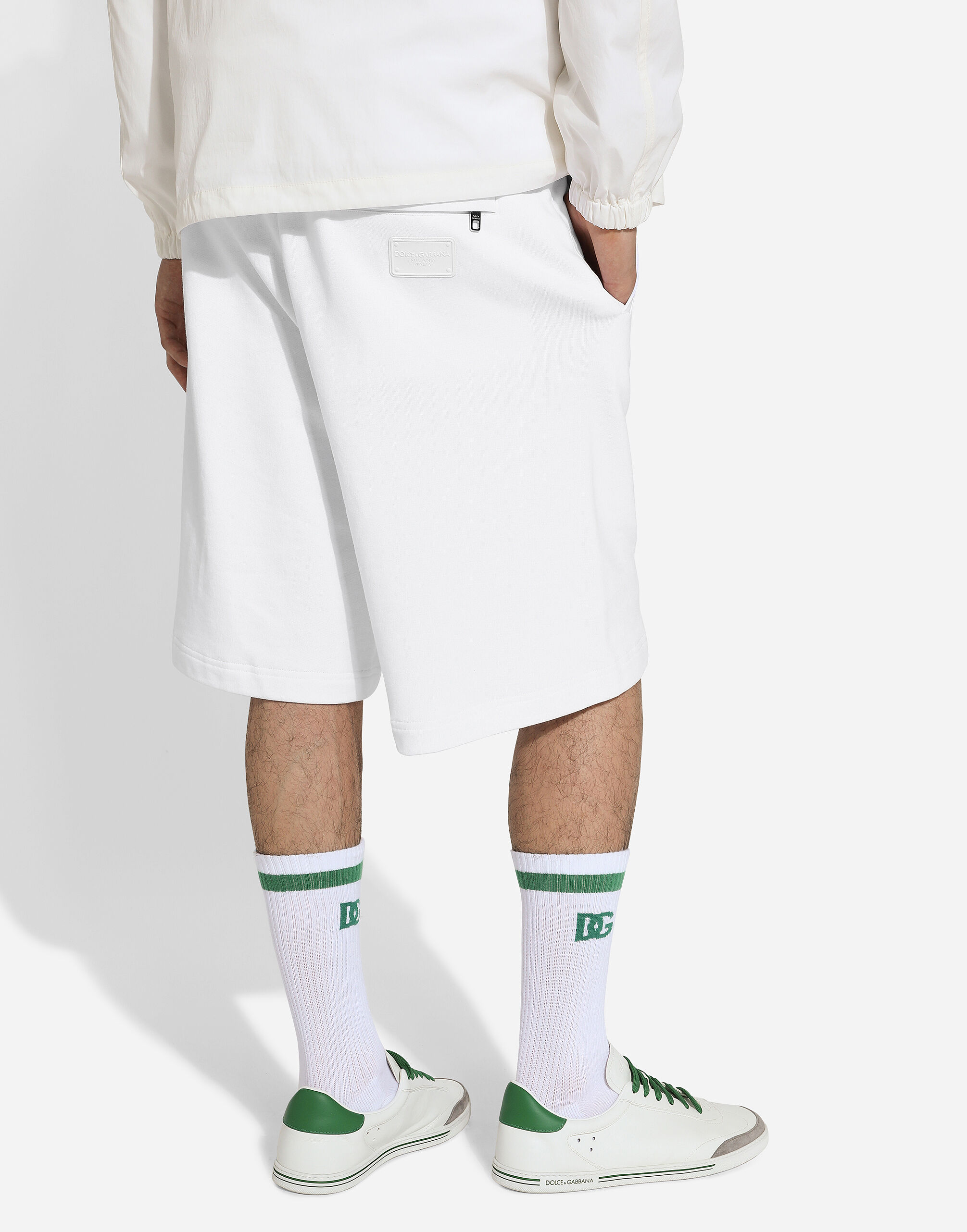 ホワイトのメンズ Jogging shorts with tag | Dolce&Gabbana®