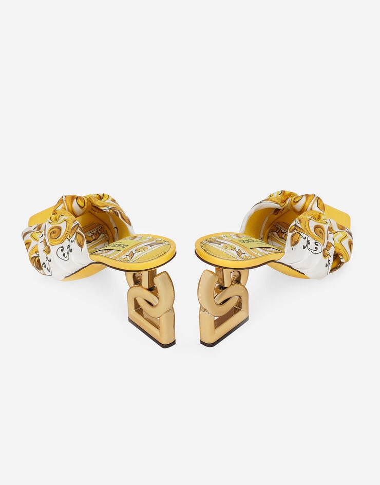Dolce & Gabbana Sandalia DG Pop en sarga de seda estampada Amarillo CR1601AT850