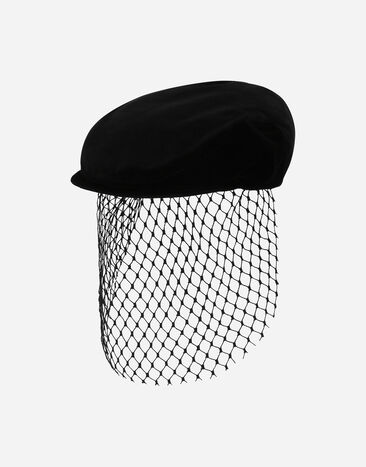 ${brand} Velvet flat cap with veil ${colorDescription} ${masterID}