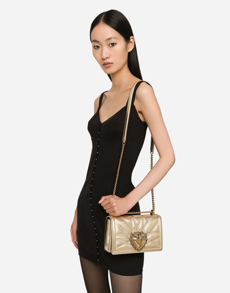 Dolce & Gabbana Borsa Devotion media in nappa matelassé Oro BB7158AD776