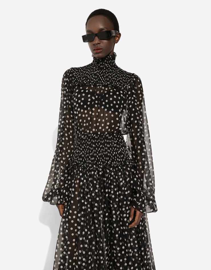 Dolce & Gabbana Gesmoktes Longuette-Kleid aus Chiffon mit feinem Punkteprint Drucken F6GADTHS1KD