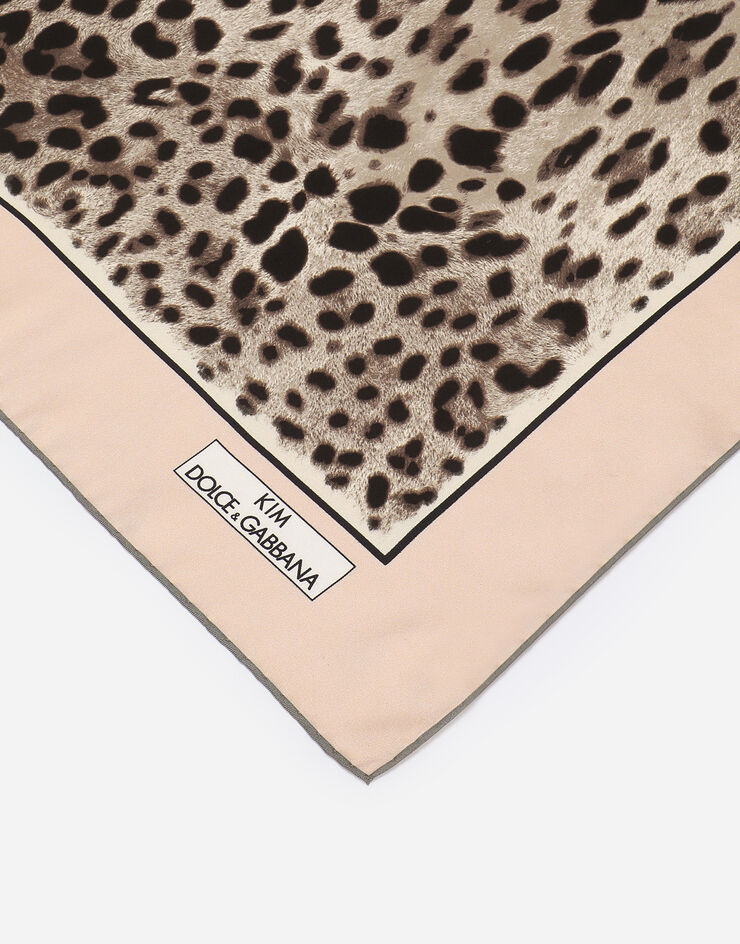 Dolce & Gabbana KIM DOLCE&GABBANA Leopard-print twill scarf (90 x 90) леопардовым принтом FN090RGDBQJ
