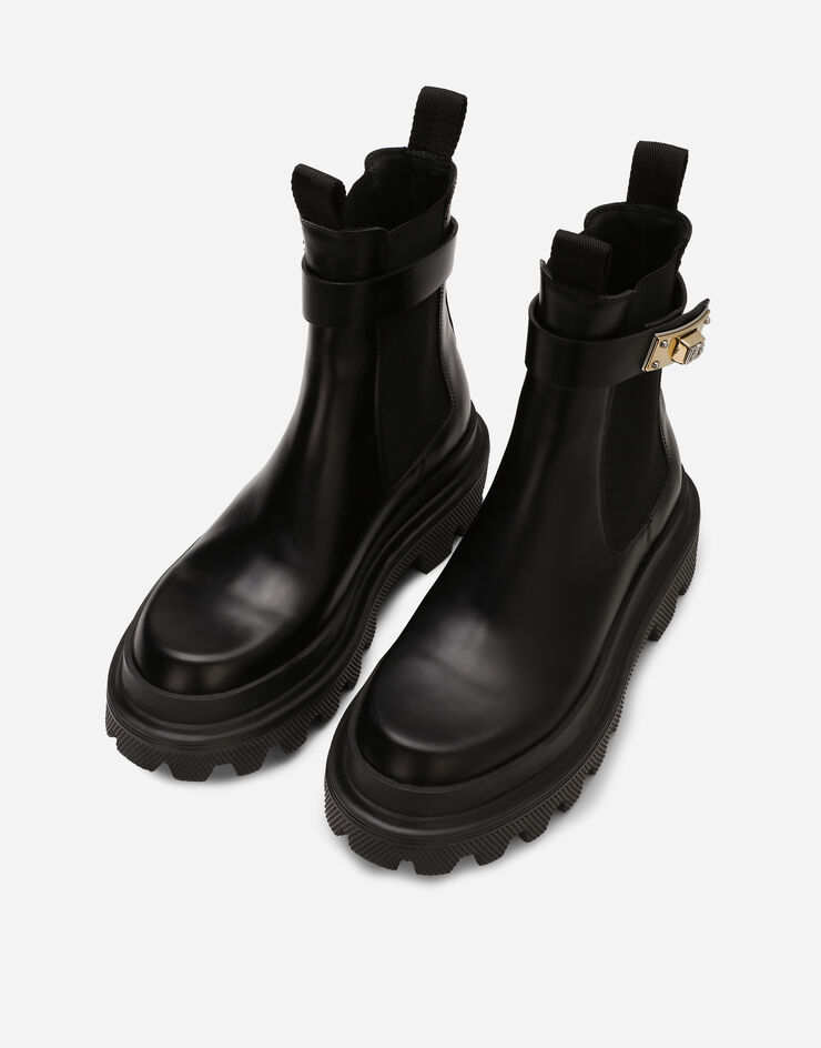 Dolce & Gabbana حذاء بوت برقبة للكاحل ومصنوع من جلد عجل أسود CT1002AB640