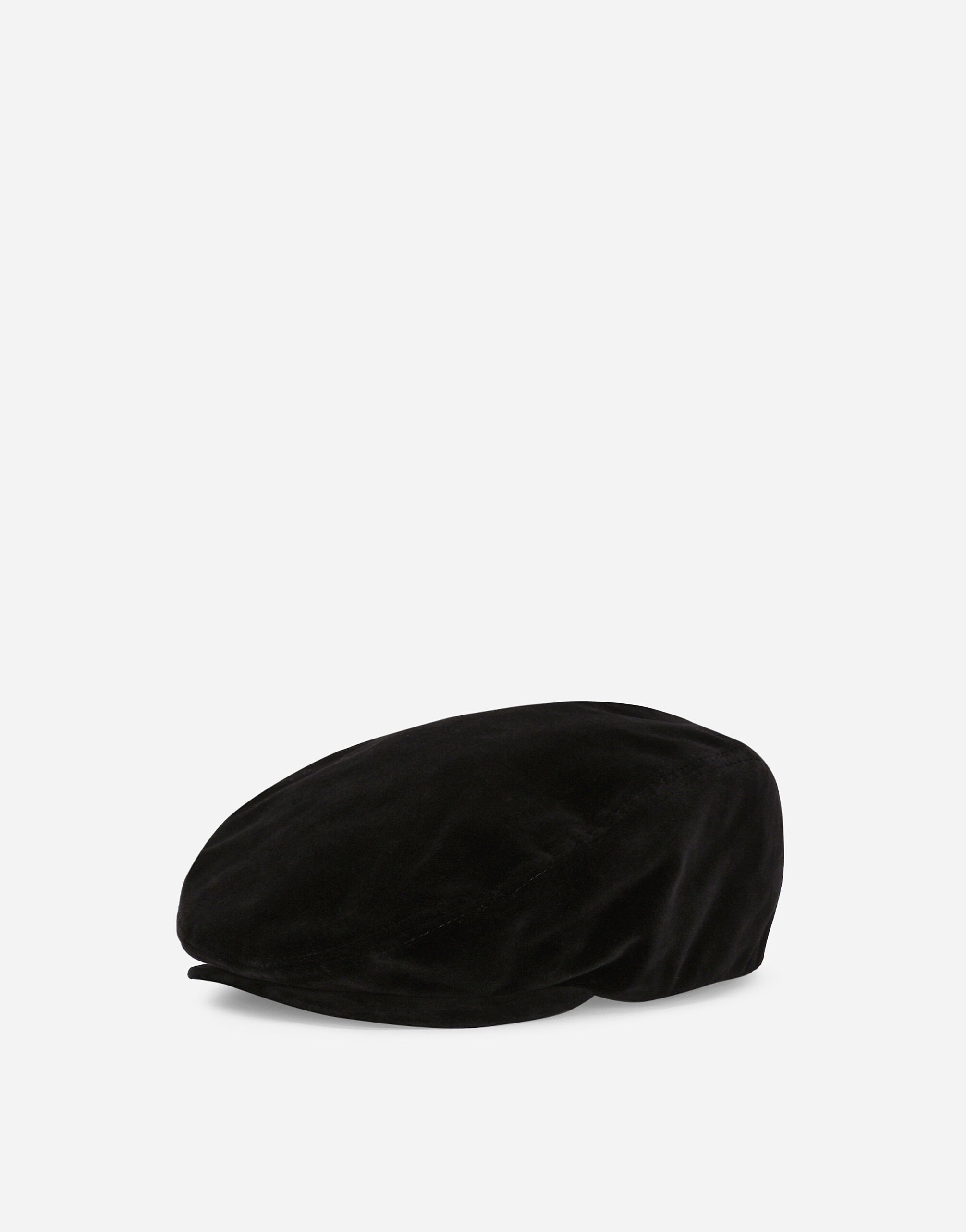 ${brand} Casquette plate en velours ${colorDescription} ${masterID}