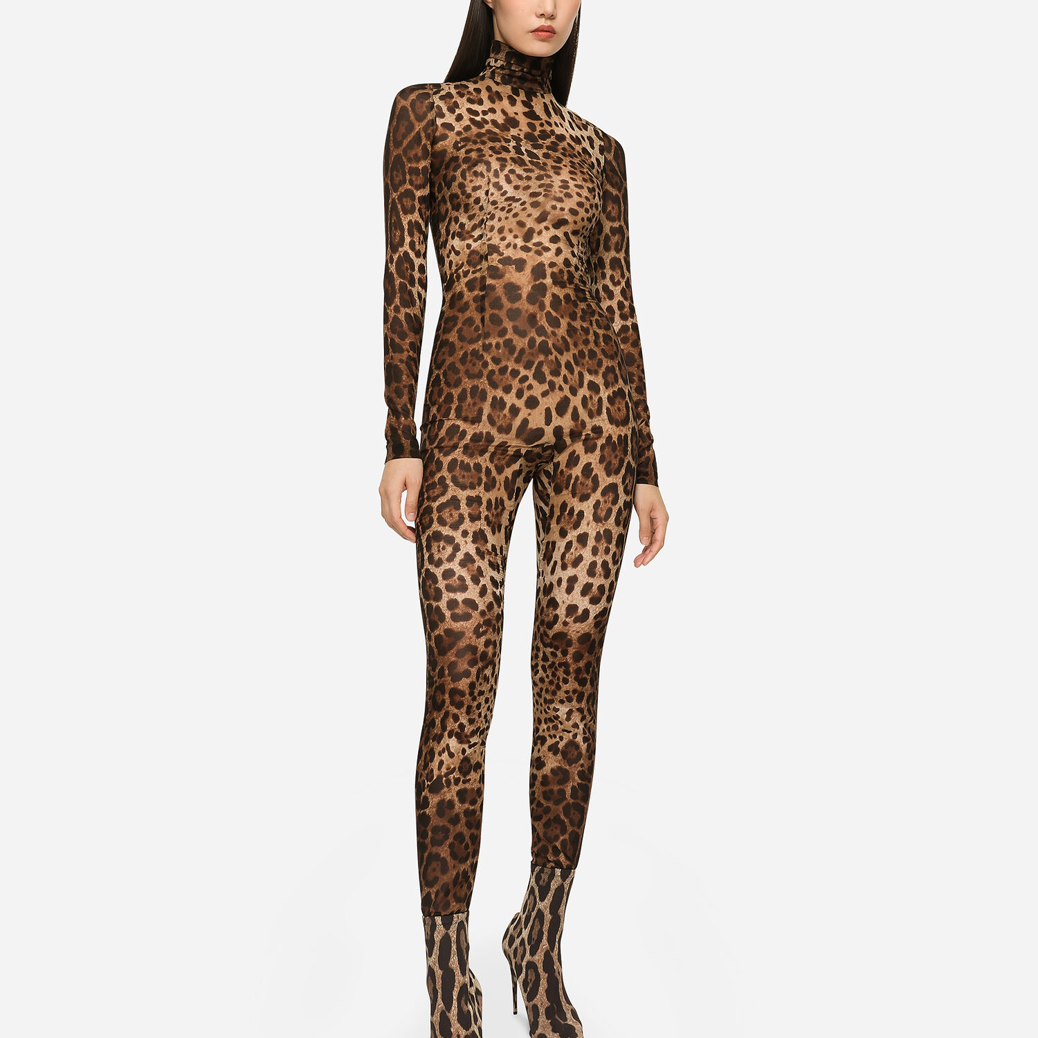 Dolce & Gabbana, leopard prints in abundance  Animal print fashion, Dark  fashion, Fashion