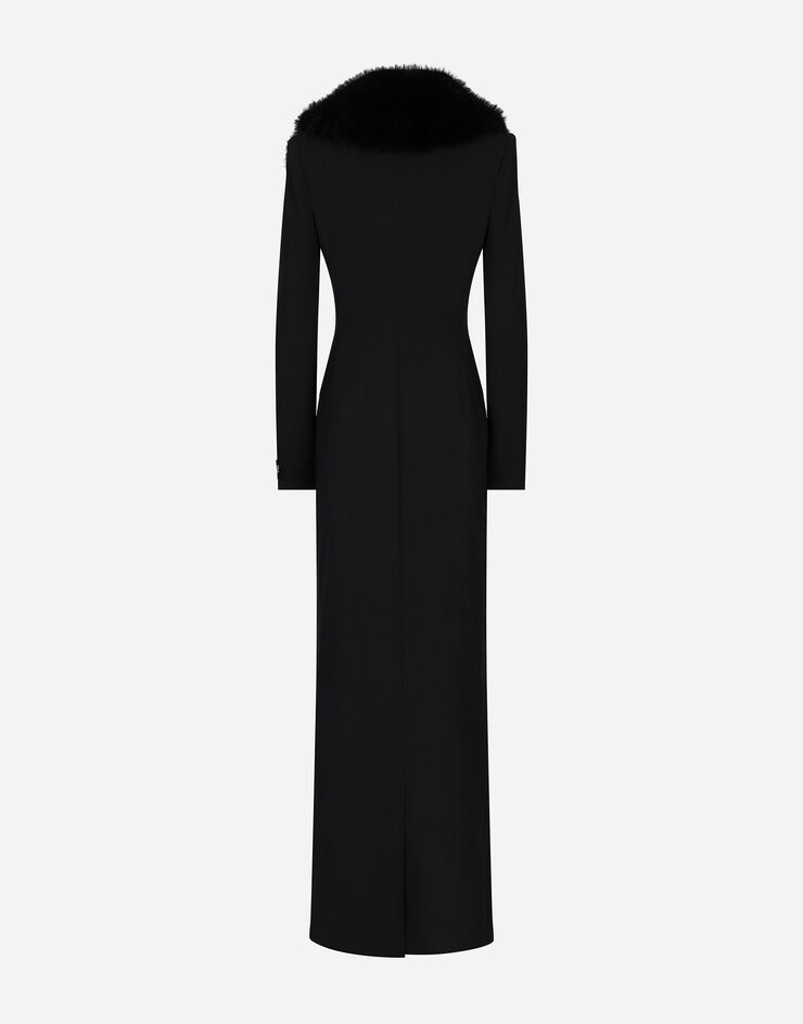 Dolce&Gabbana Long manteau en georgette de soie avec col en fourrure synthétique Noir F0W0VTFUAFZ