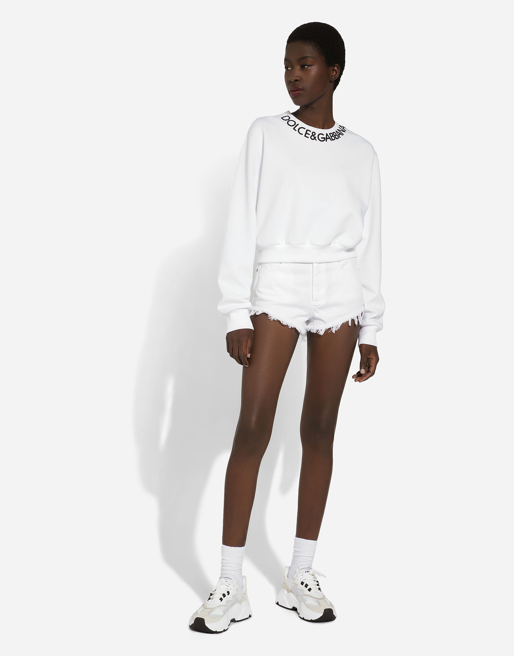 Dolce amp; Gabbana logo-embroidered cropped sweatshirt - White