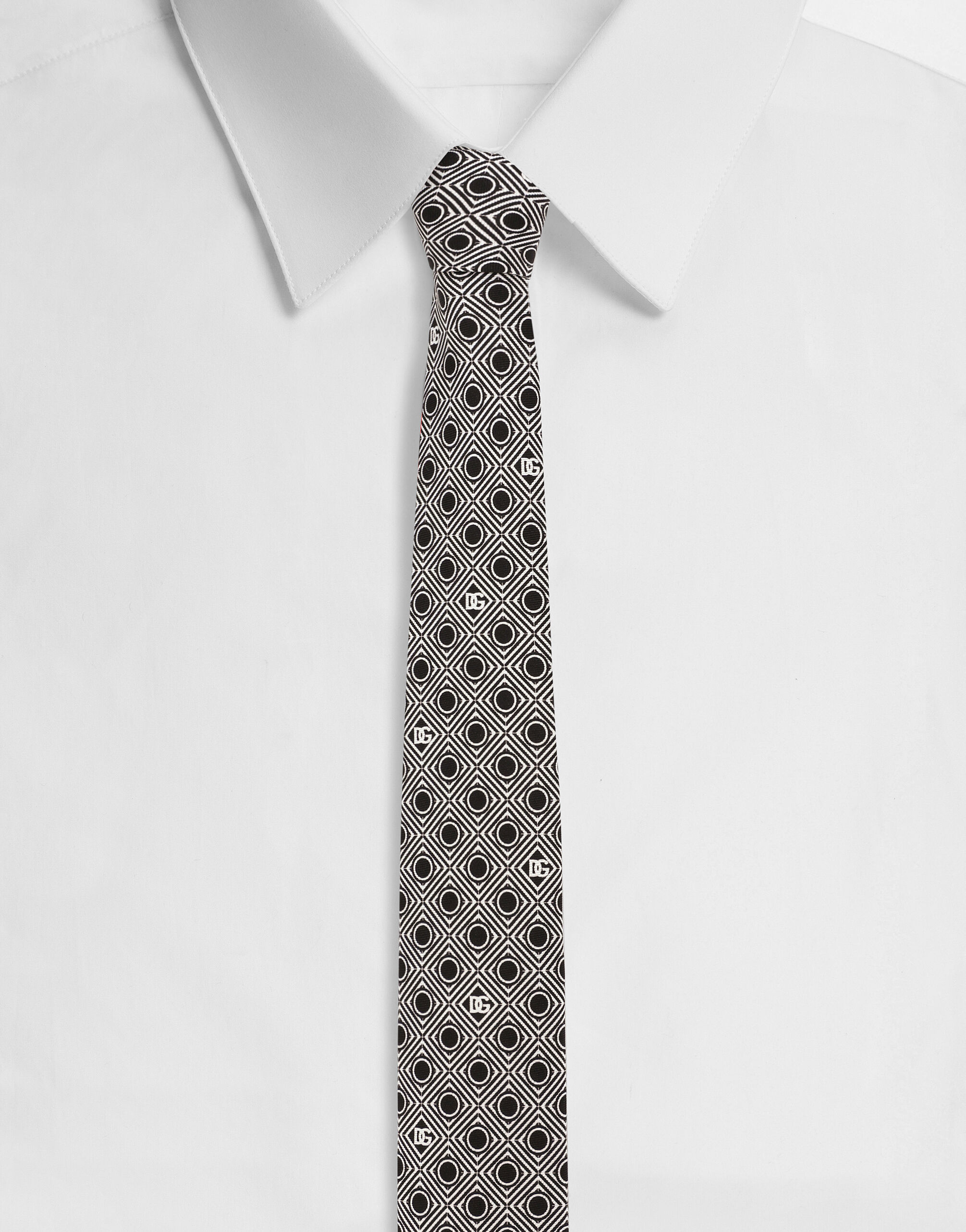 ${brand} Krawatte aus Seide Mikromuster-Print DG-Logo ${colorDescription} ${masterID}