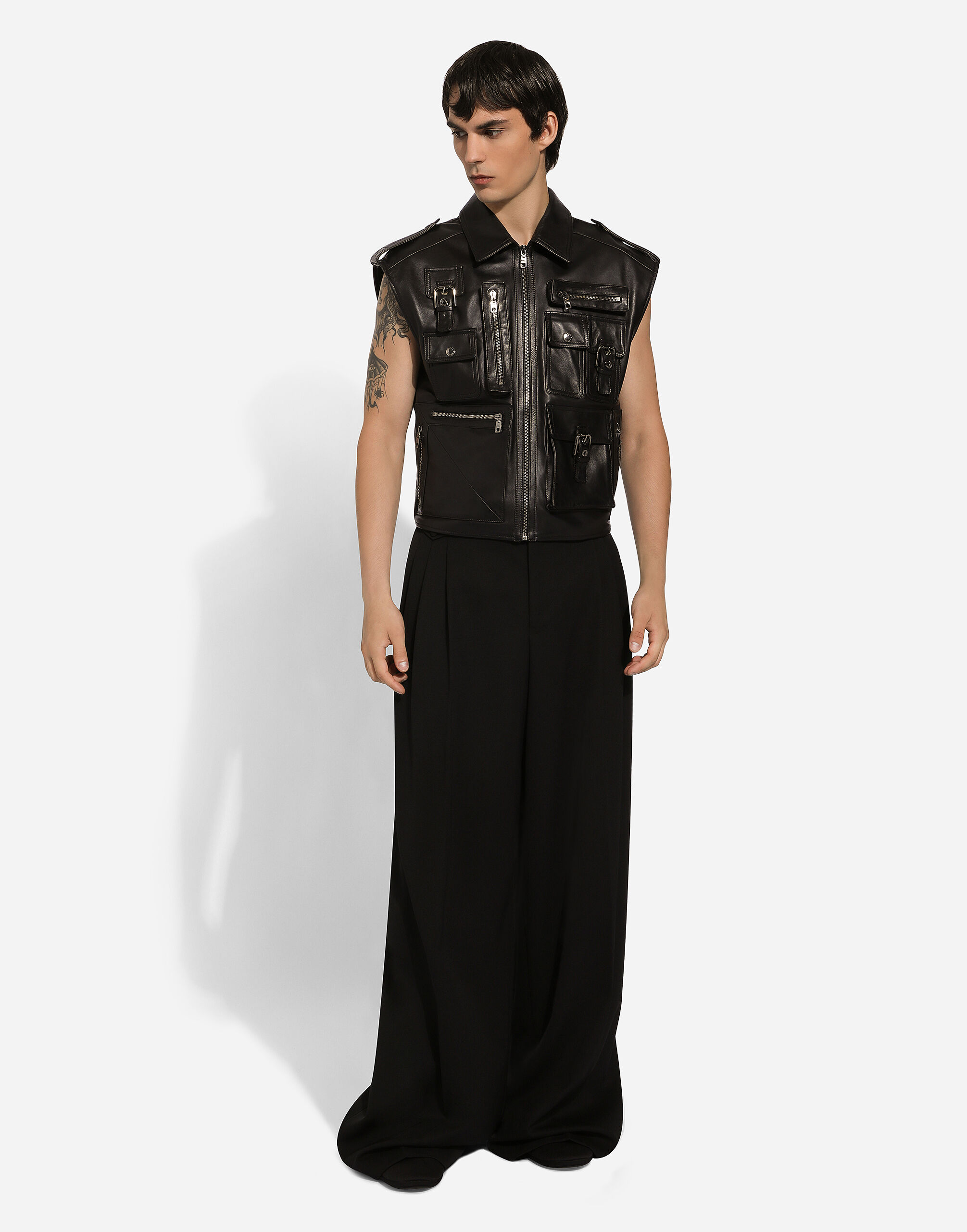 ブラックのメンズ Leather vest with multiple pockets | Dolce&Gabbana®