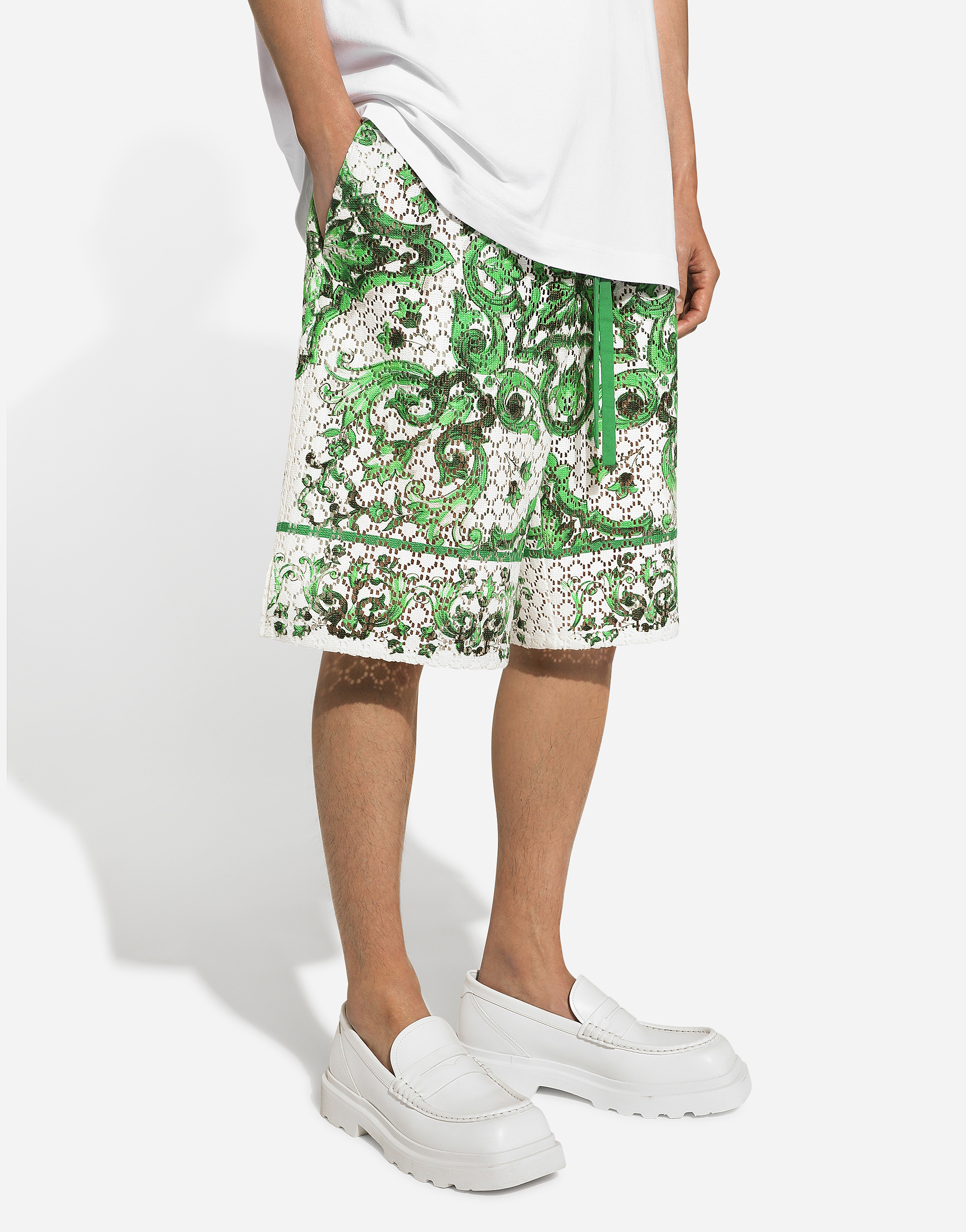 Shop Dolce & Gabbana Crochet Lace Jogging Shorts With Majolica Print In プリ