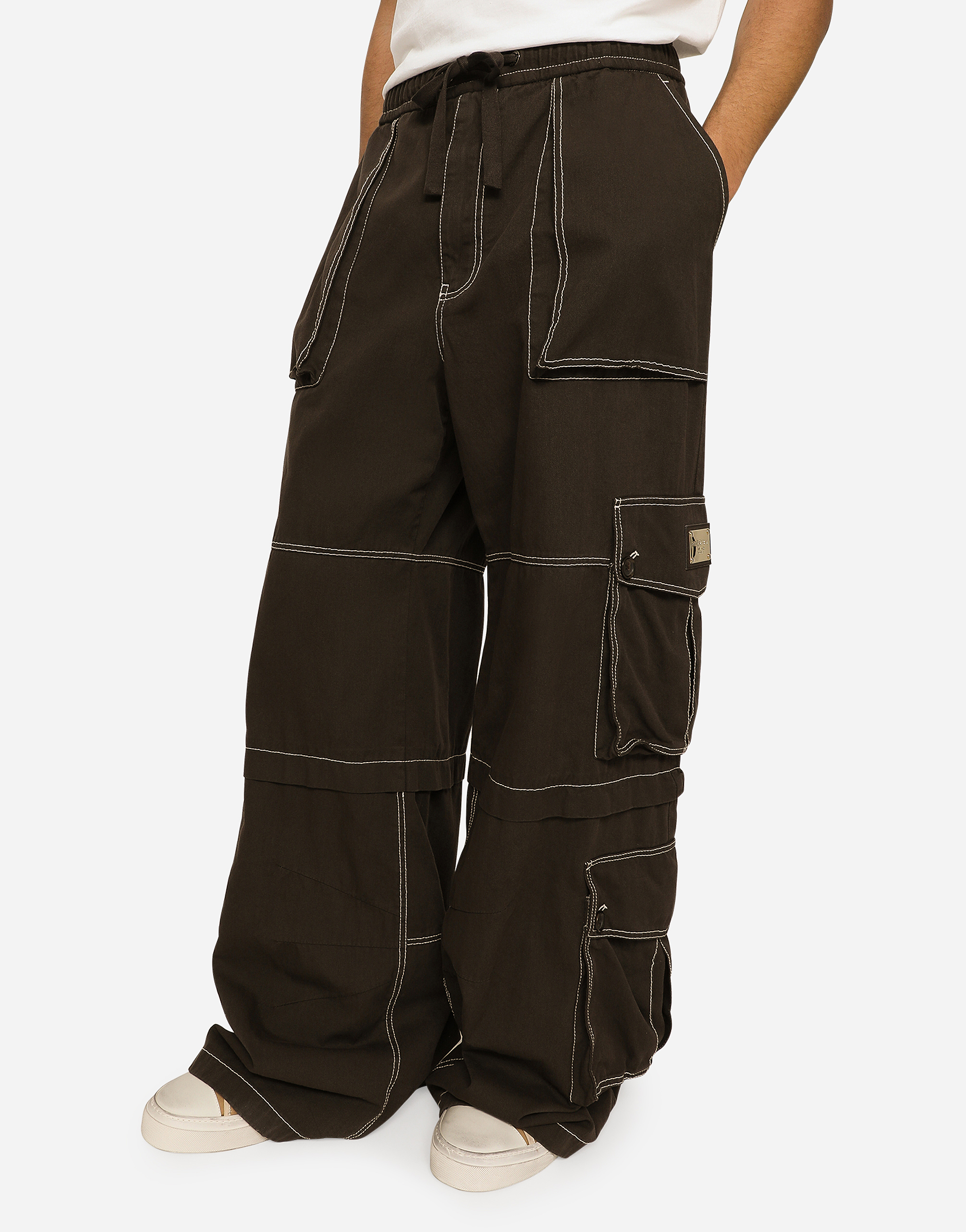 Shop Dolce & Gabbana Pantalone Cargo Jogging Cotone Multitasche In Marrone