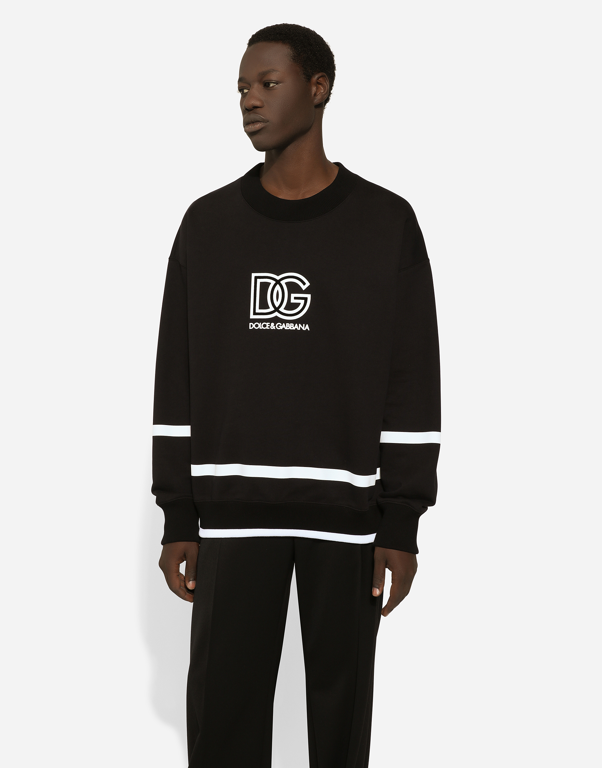 Shop Dolce & Gabbana Round-neck Sweatshirt With Dg Logo In Black